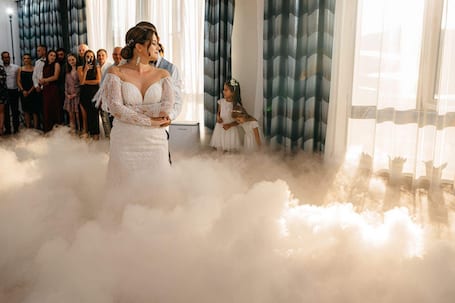 Firma na wesele: Ciężki dym na Pierwszy Taniec Vivo