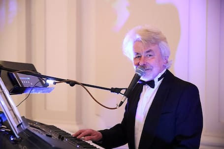 Firma na wesele: PiotrKa-Piano -muzyk do wynajęcia