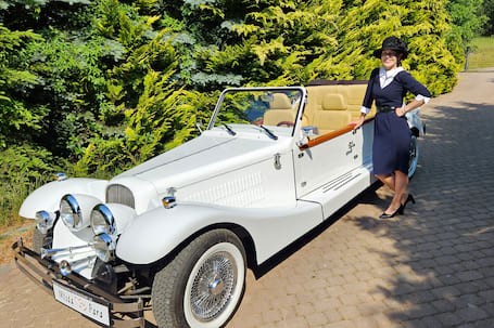 Firma na wesele: Auto do ślubu Alfa Romeo NestorBaron