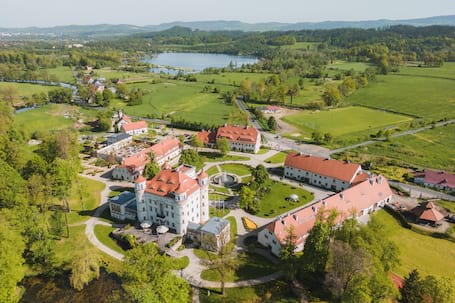 Firma na wesele: Pałac Wojanów