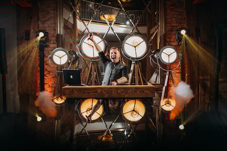 Firma na wesele: Tomasz Grudziński - DJ/Wodzirej