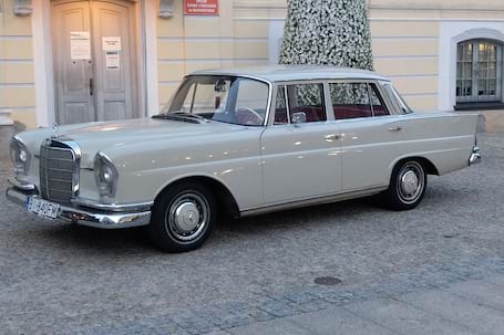 Firma na wesele: Mercedes-Benz 220SE W111