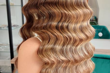 Firma na wesele: Mia Makeup and Hair