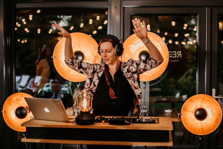 Firma na wesele: Dj Kasia i Przyjaciele