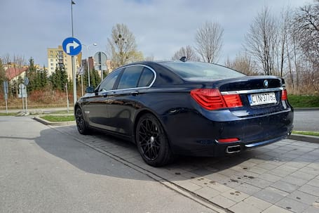 BMW 740I