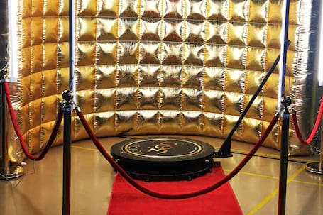 Firma na wesele: Weselna Magia - Fotobudka 360