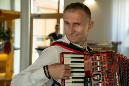 Firma na wesele: Dj Efekt