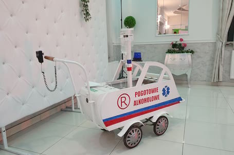Firma na wesele: Wódkowóz Ambulans Karetka na wesele