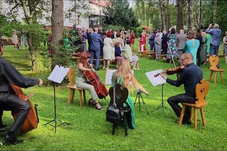 Firma na wesele: EstradiVarious zespół smyczkowy