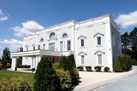 Firma na wesele: GOLDEN PALACE