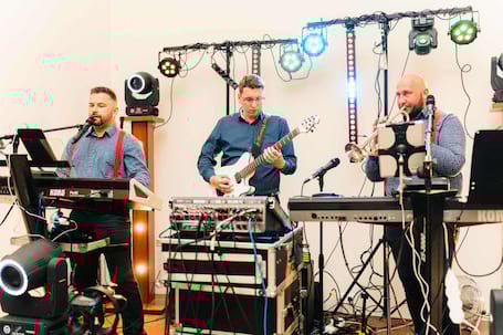 Firma na wesele: Zespół muzyczny TOMAS