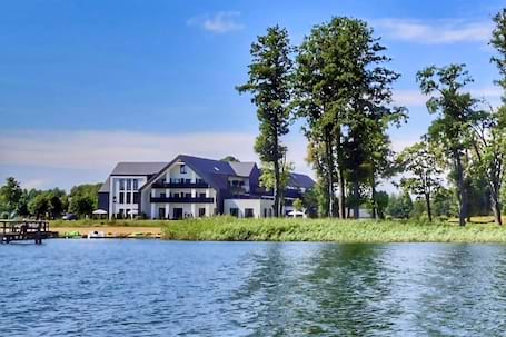 Firma na wesele: Ogrody Weselne Natural Hotel