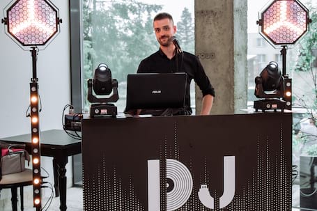 Firma na wesele: Usługi Muzyczne Dj Piotr Breza