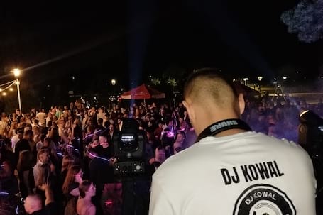 Firma na wesele: DJ Kowal DJ na twoje wesele !