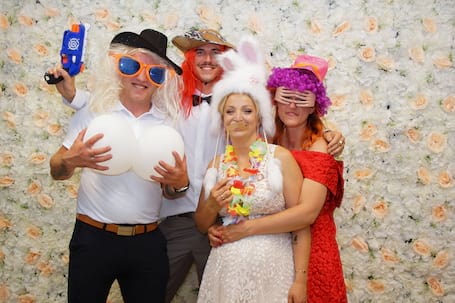 Firma na wesele: Fotościanka HAPPY-TELEDYSK GRATIS!