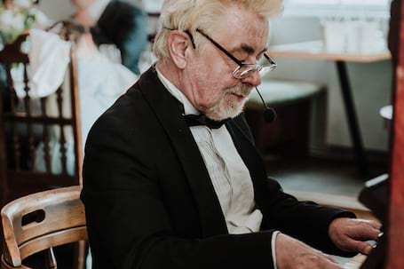 Firma na wesele: PiotrKa-Piano -muzyk do wynajęcia