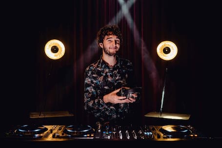 Firma na wesele: Sebastian Smoleń Music