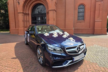 Firma na wesele: Mercedes - Benz  E350 4 matic 306 KM