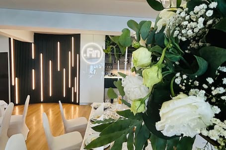 Firma na wesele: Finezja - centrum bankietowe