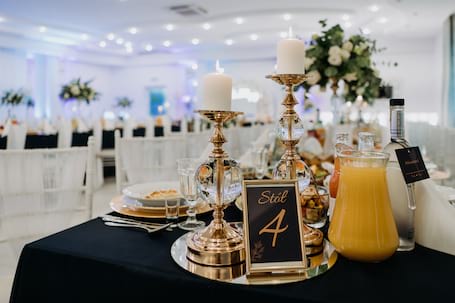 Firma na wesele: Sala Weselna "W dobrym stylu"