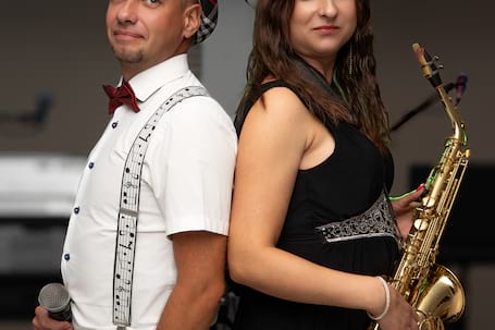 Firma na wesele: ZESPÓŁ MUZYCZNY "SEKRET" plus DJ