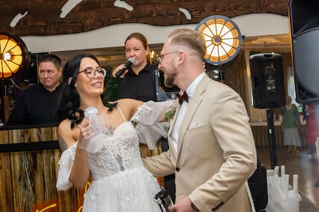 Firma na wesele: Dj Justina wedding and events