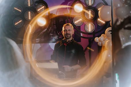 Firma na wesele: DJ Baltazar - Impreza z Klasą