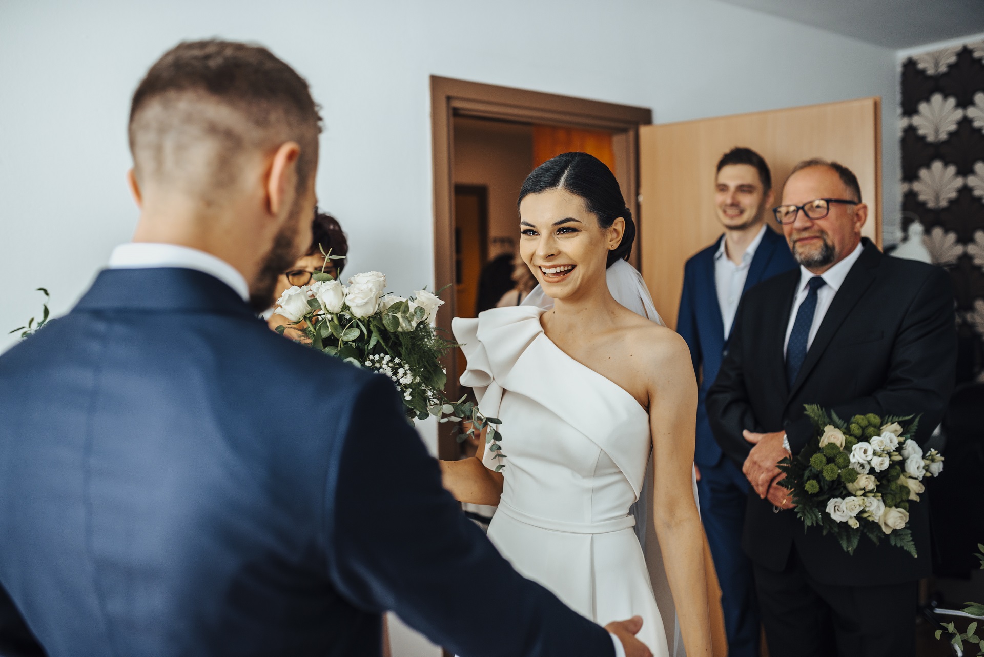 przesądy ślubne first look