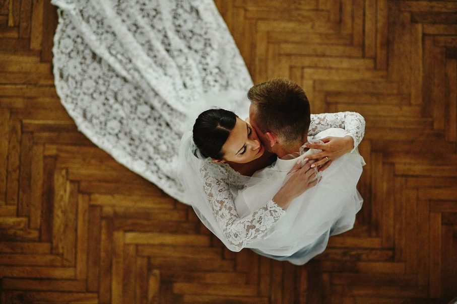 Biżuteria rodowa na ślubie
