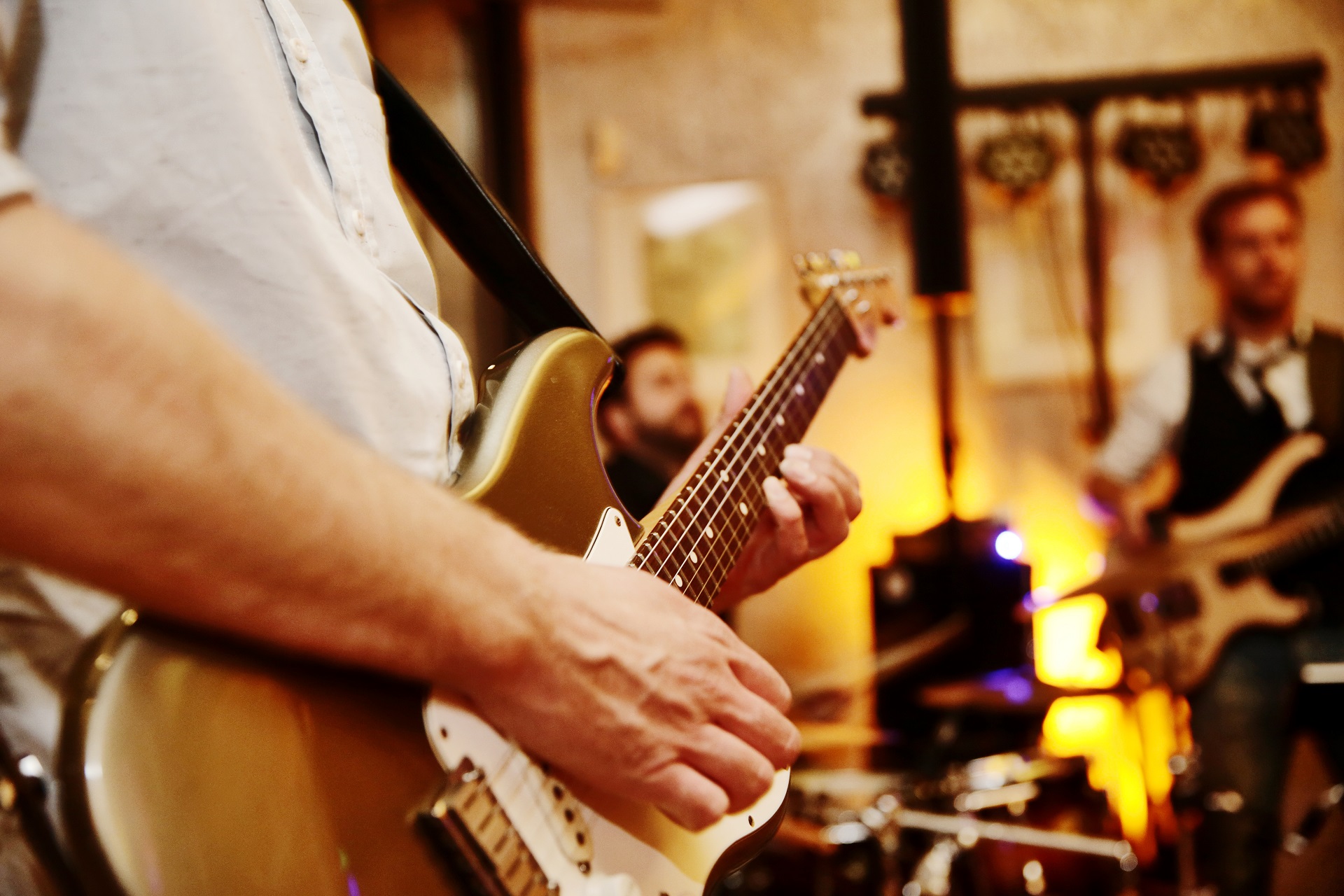 gitarzysta na weselu