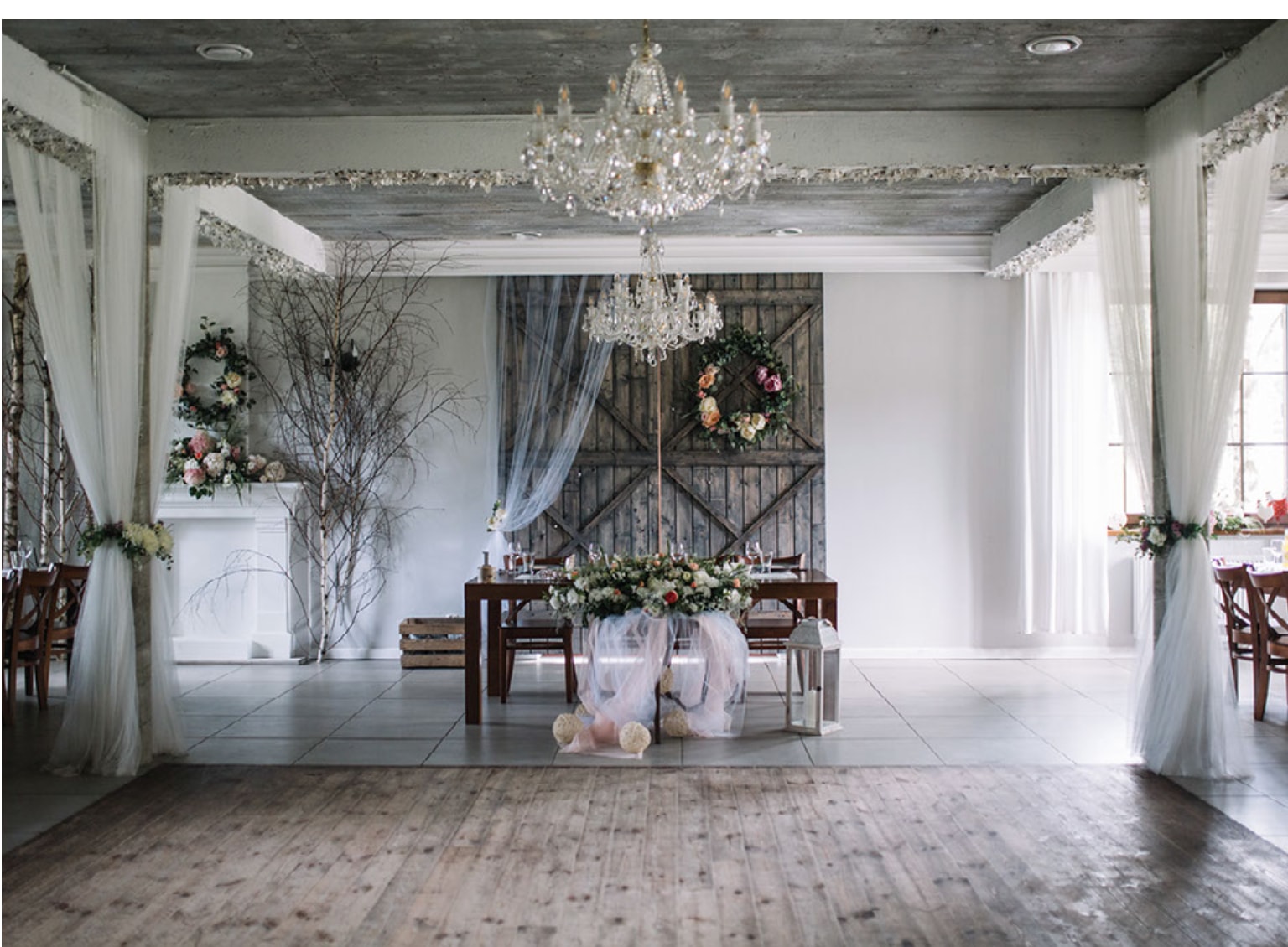 sala weselna w rustyklanym stylu