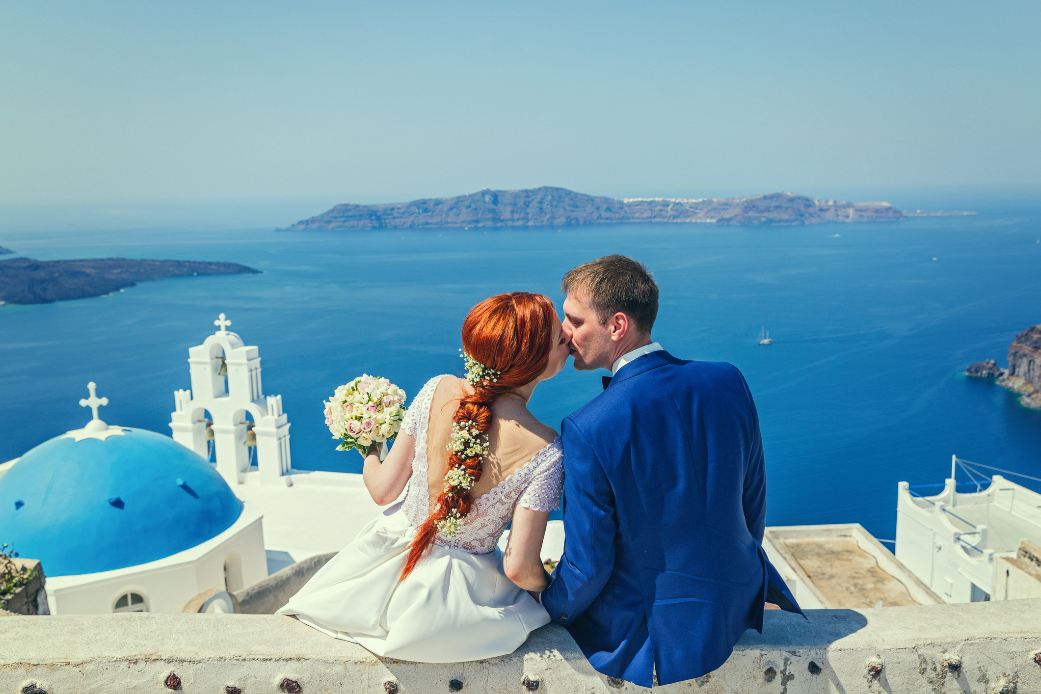 Para Młoda na Santorini