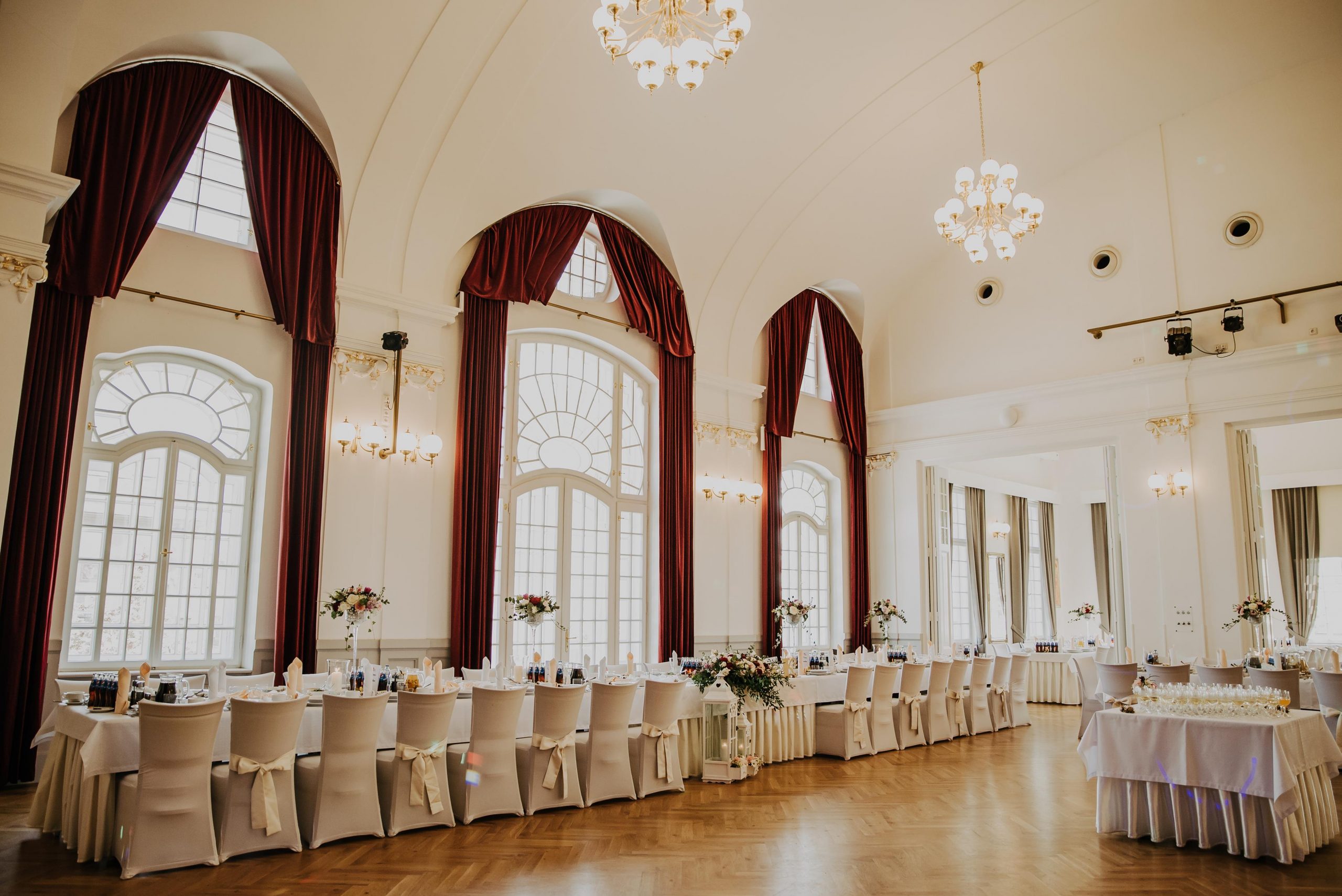 elegancka sala weselna