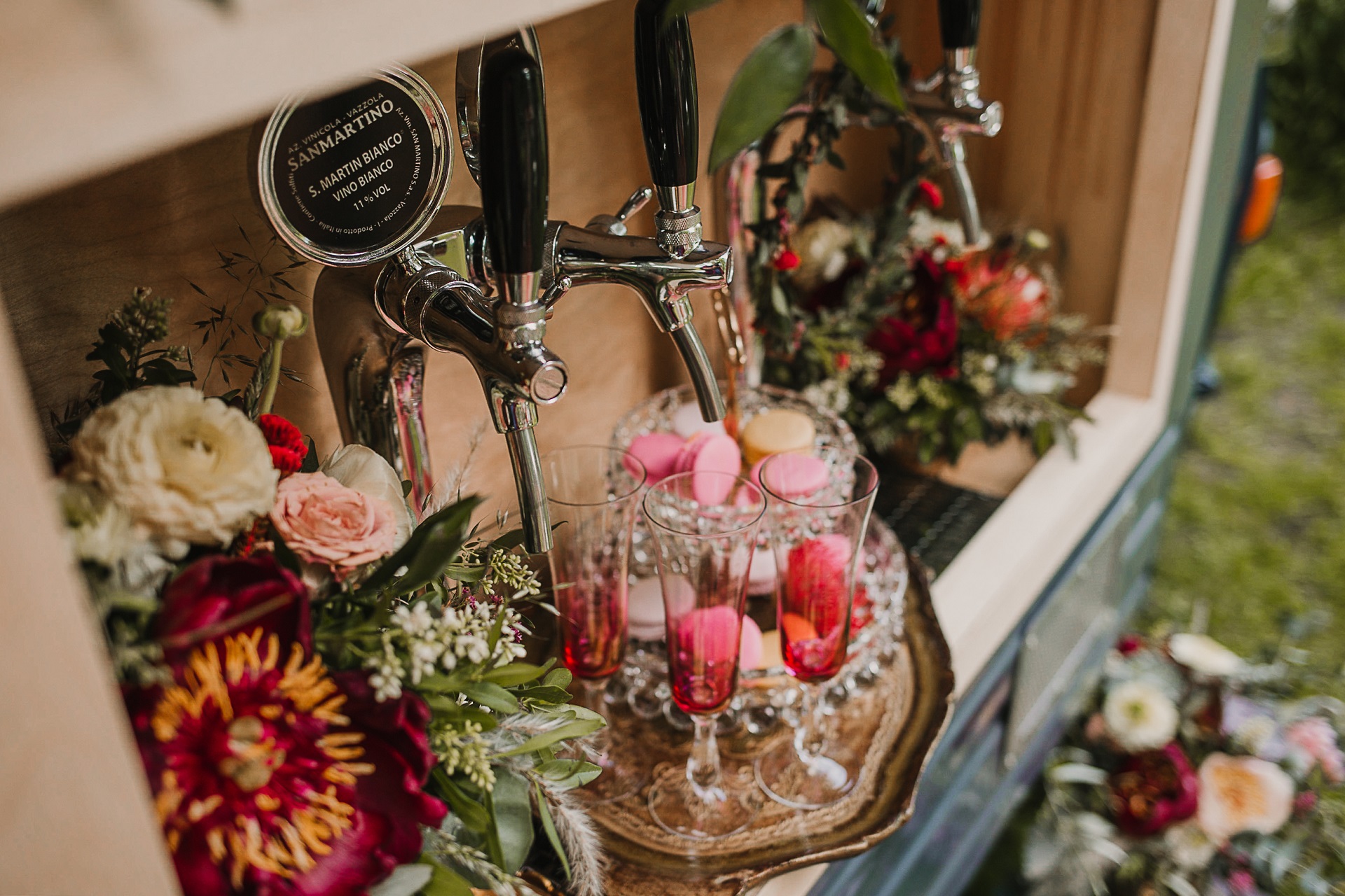 Prosecco Van na weselu kieliszki z prosecco