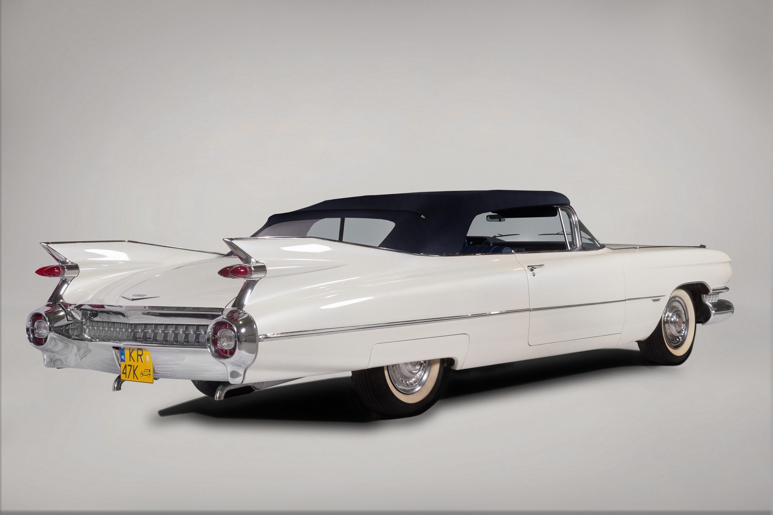 biały Cadillac do ślubu