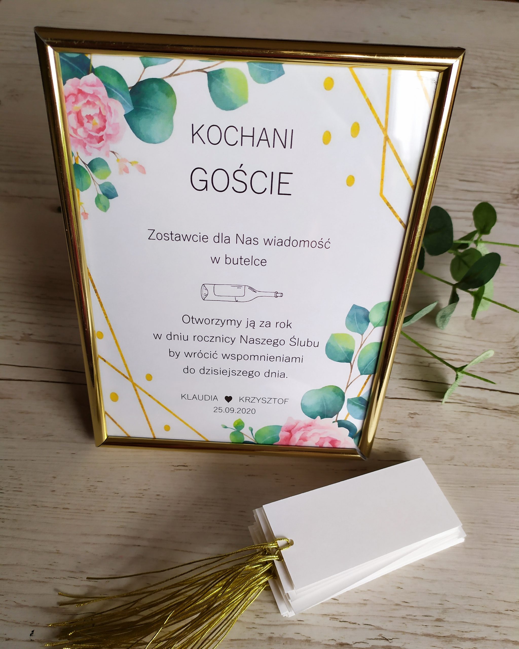 księga gości wiadomość w butelce