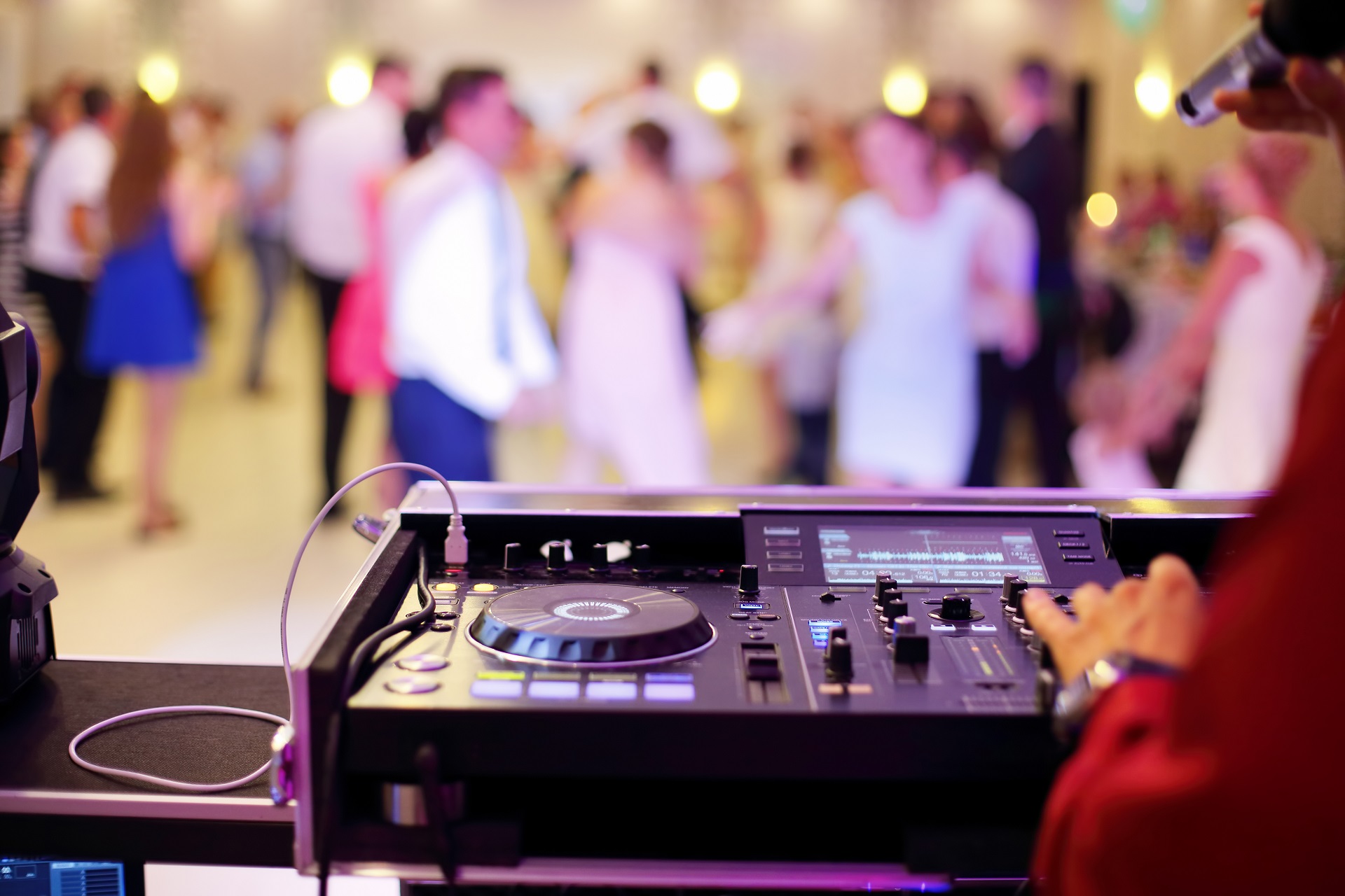 Dj na weselu 