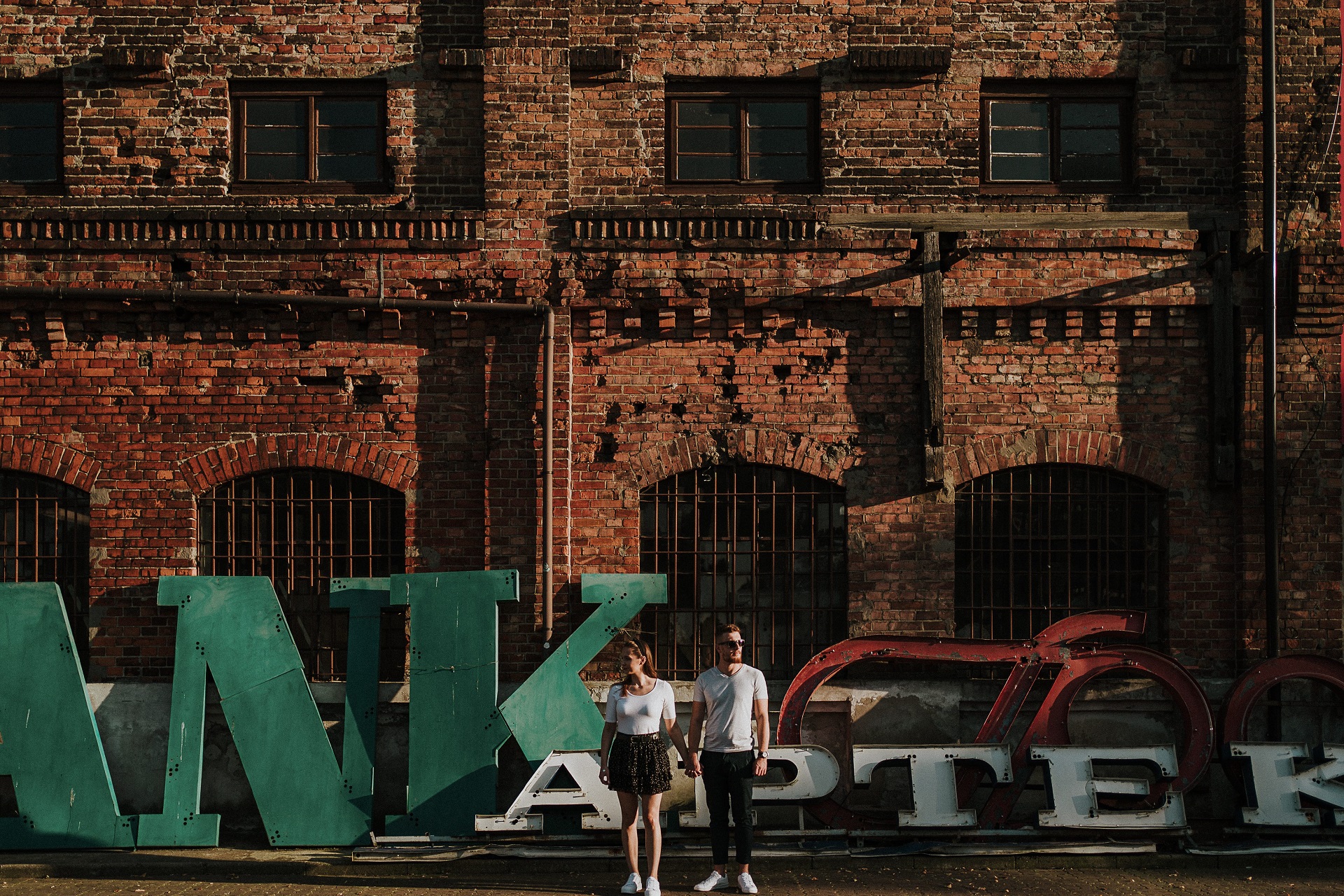 sesja narzeczenska Soho Factory Warszawa