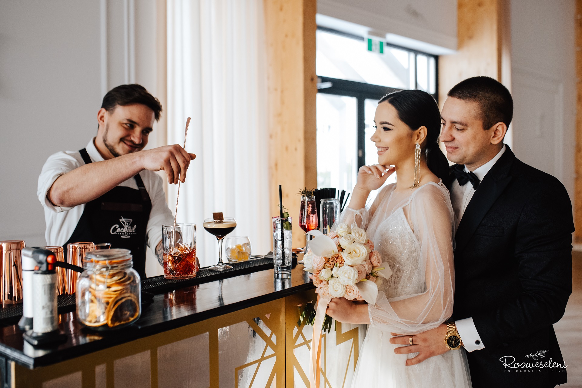Barman na weselu ukryte koszty wesela